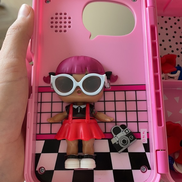 L.O.L doll suitcase doll - Picture 3 of 8